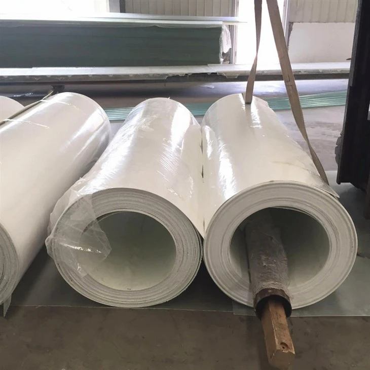 Feuilles de fibre de verre GRP pour VR et remorques